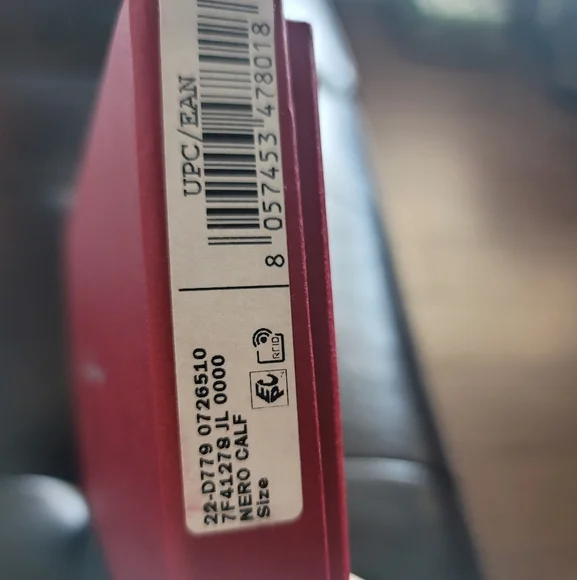 Salvatore Ferragamo Wallet - Picture 6 of 12